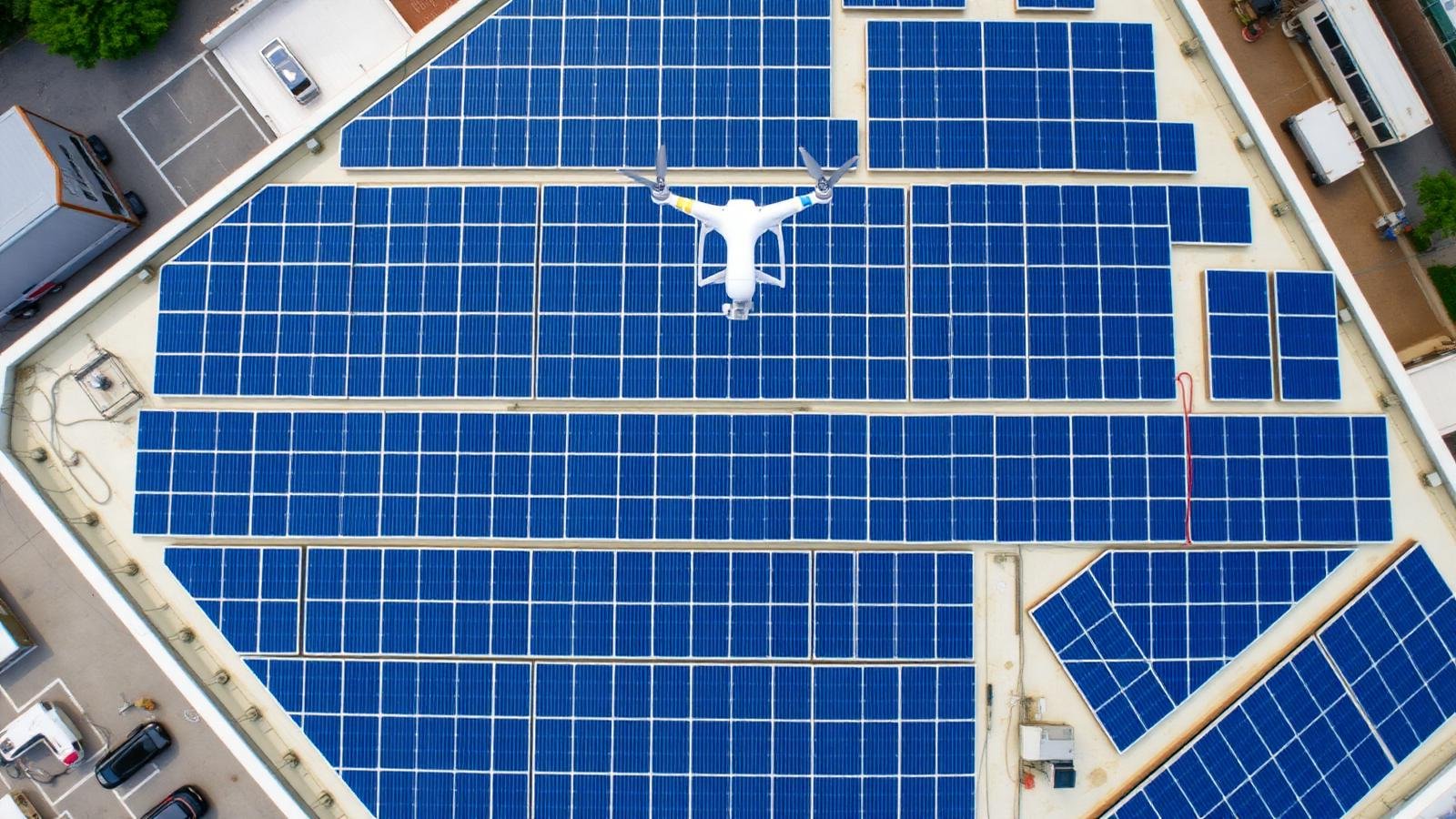 Vista aérea de planta solar